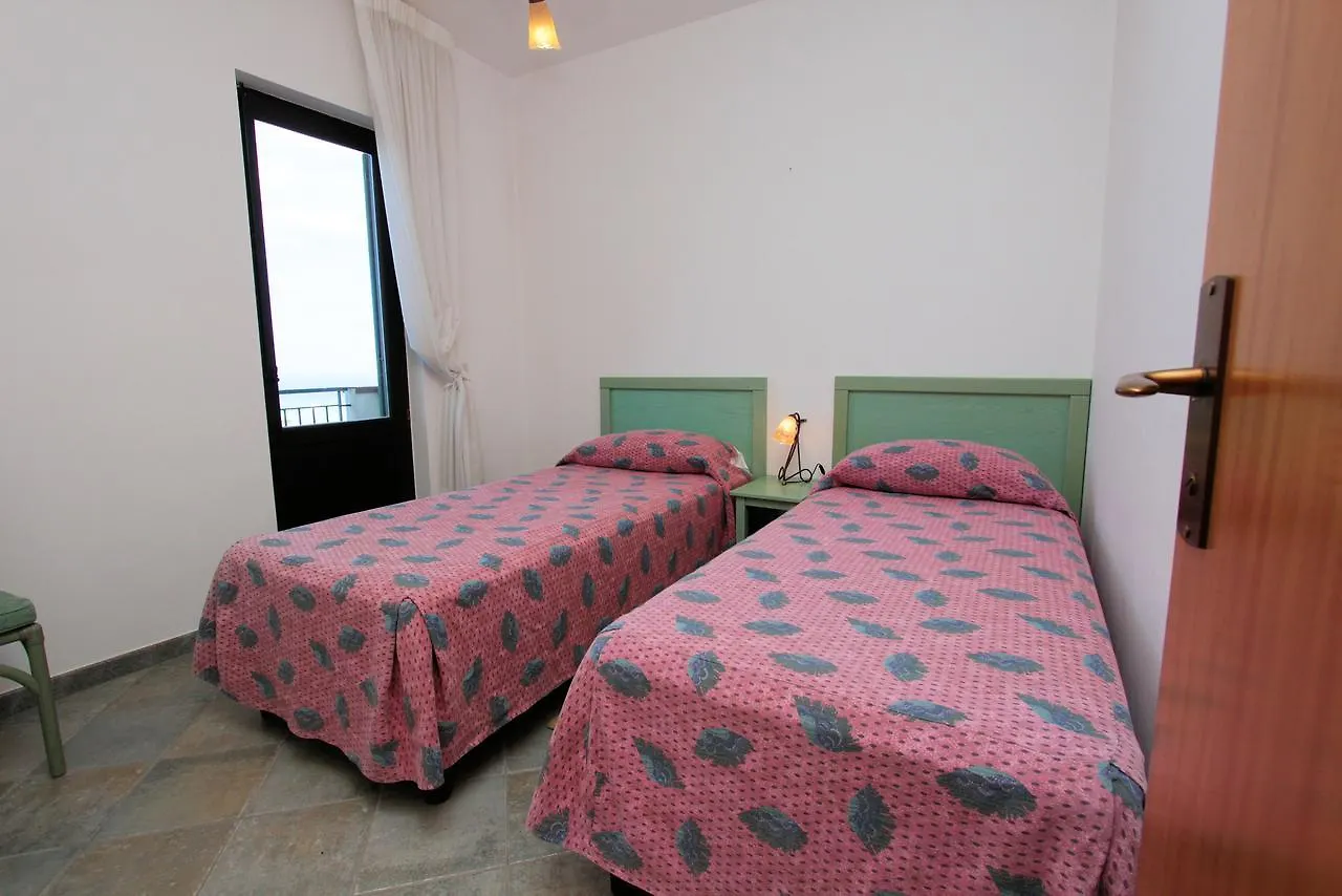 Aparthotel Residence Galati Capo dʼOrlando